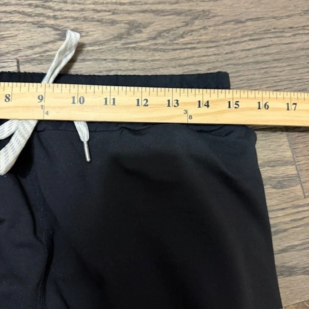 Vuori Black Athletic Joggers Waist Tapered Sweatpants